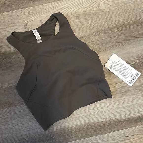 Lululemon invigorate train tank - Picture 1 of 3